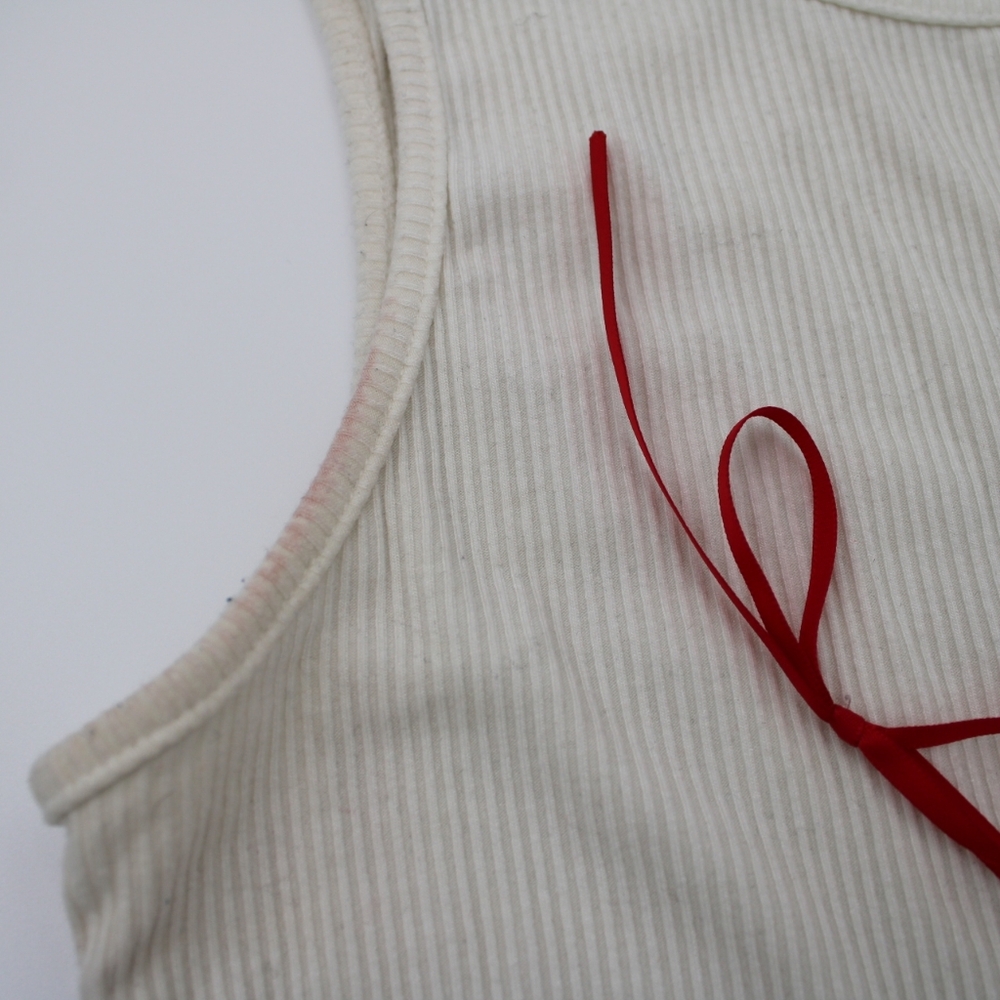 Bundle of 4 Women’s Ribbed Cropped Tank Tops – XS - Picture 6 of 8